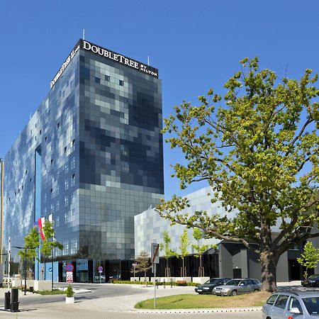 Doubletree By Hilton Lodz Hotel Exterior photo