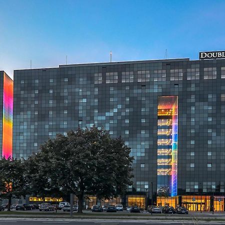 Doubletree By Hilton Lodz Hotel Exterior photo