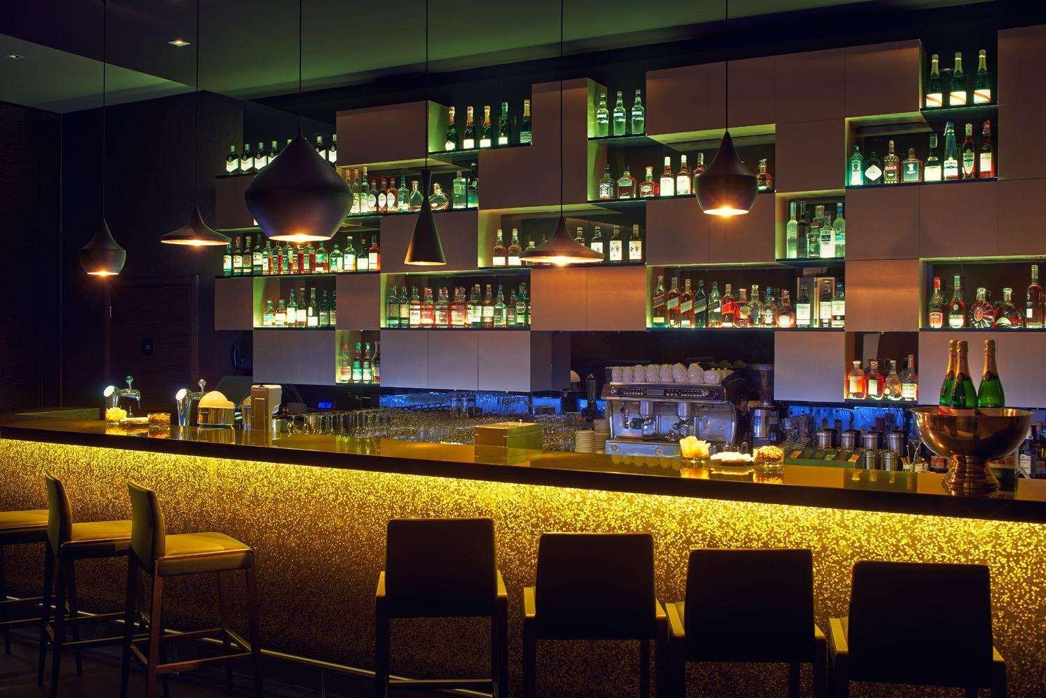 Doubletree By Hilton Lodz Hotel Restaurant photo