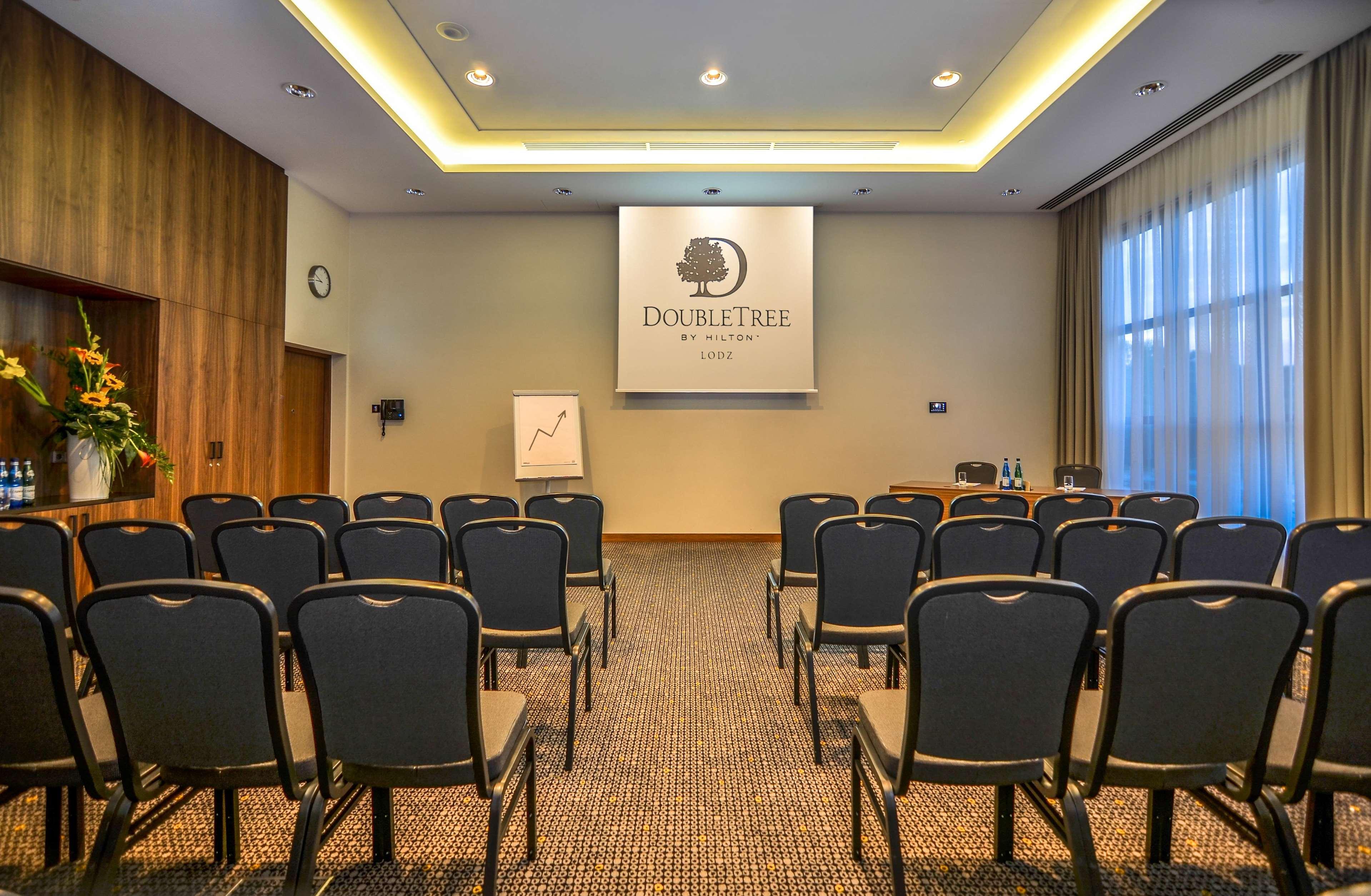 Doubletree By Hilton Lodz Hotel Business photo